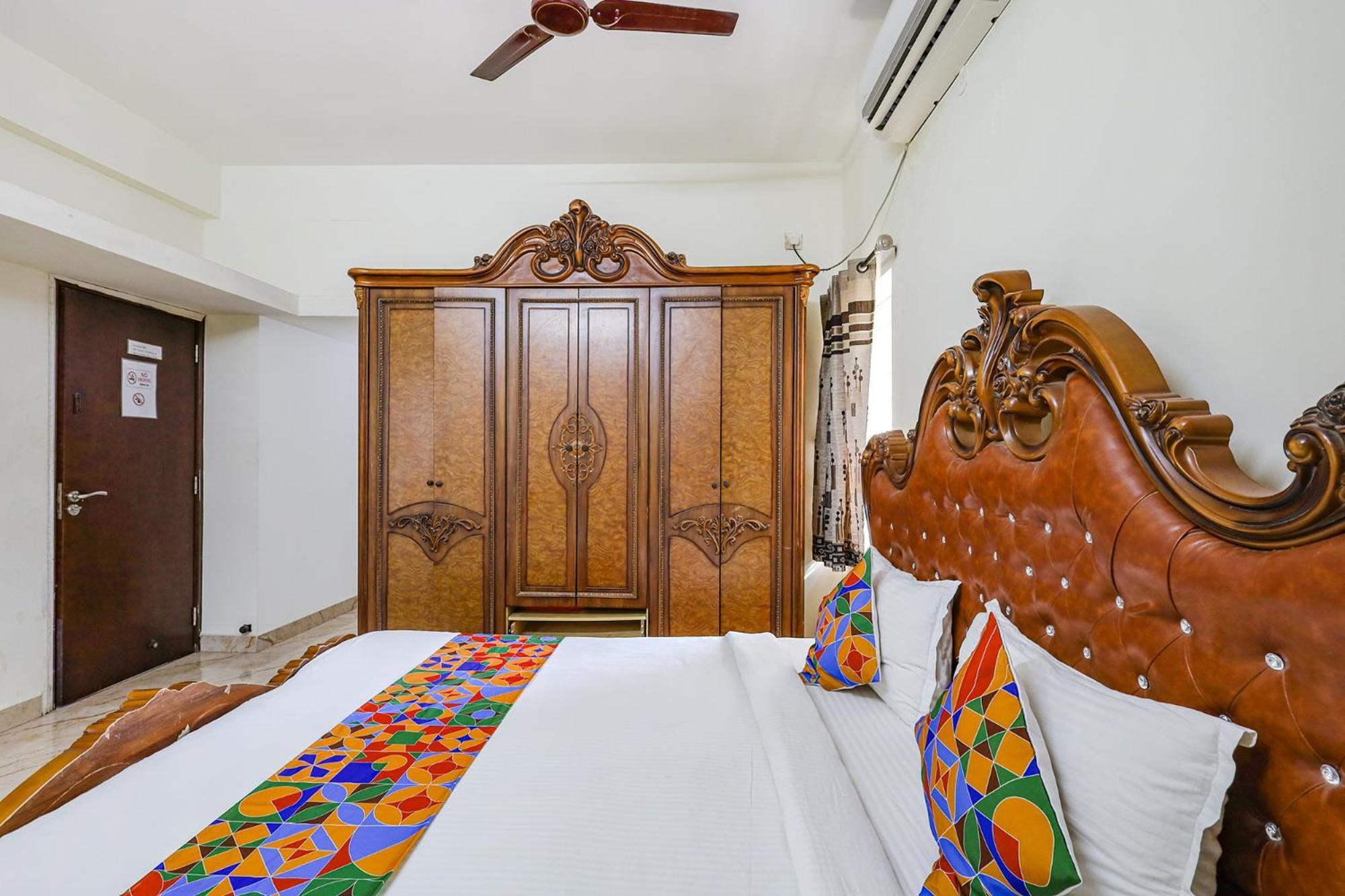 Fabexpress Fen Breeze Hotel Siruseri Ngoại thất bức ảnh
